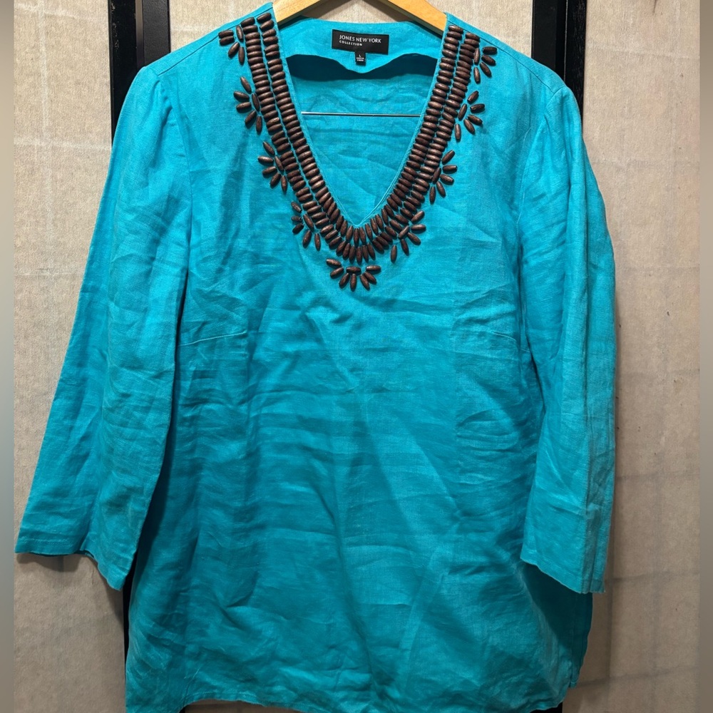 JONES NEW YORK 100% Linen Aqua Wooden Beaded V-Neck Top